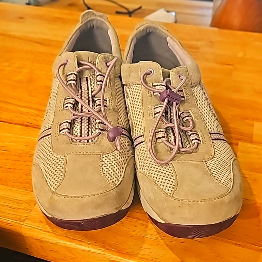 DANSKO HELEN Women sz 10 Light Gray Leather